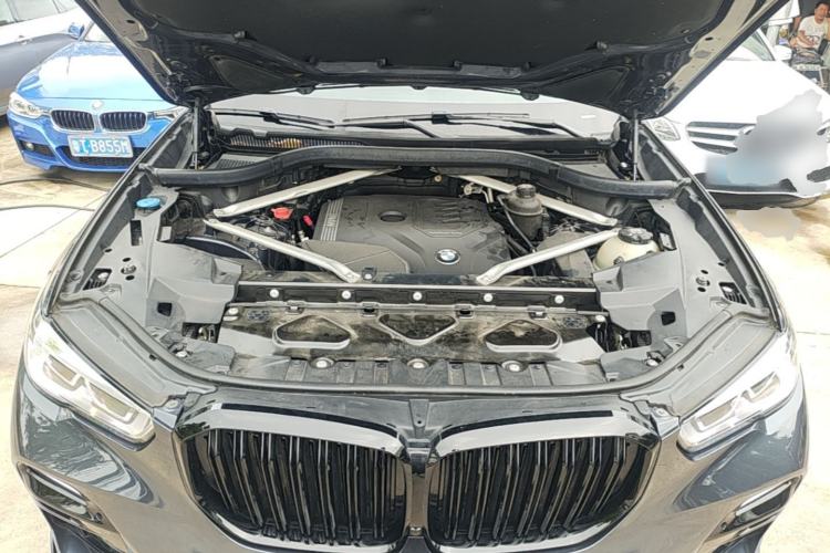Used BMW X5 2020 xDrive30i M Sport Package Engine Bay