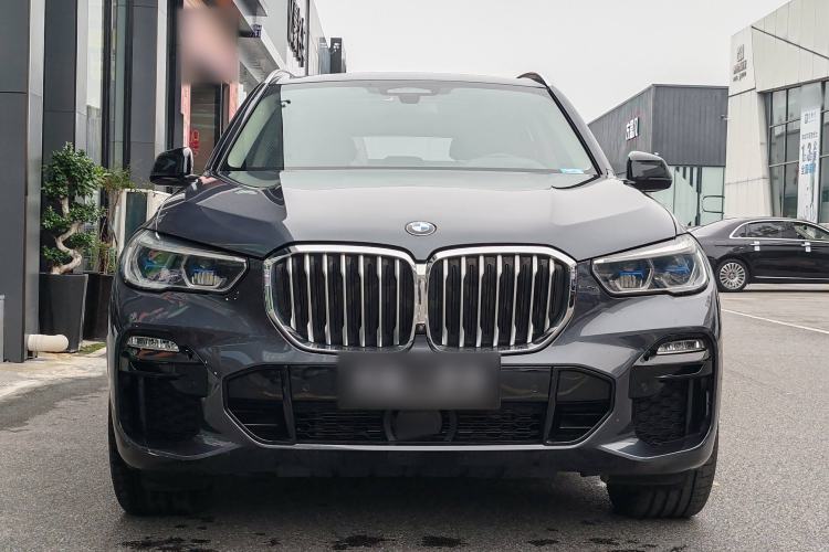Used BMW X5 2020 xDrive40i Luxury Model with M Sport Package Exterior 6