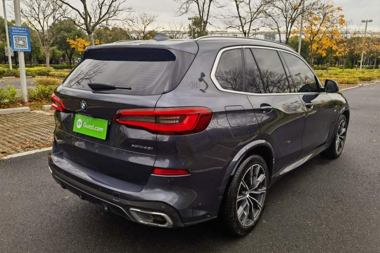 Used BMW X5 2020 xDrive40i M Sport Package Exterior 6