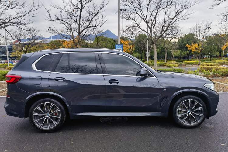 Used BMW X5 2020 xDrive40i M Sport Package Exterior 7