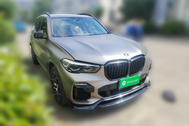 Used BMW X5 2020 xDrive30i M Sport Package Front Right 45 Deg