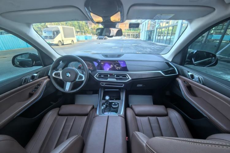 Used BMW X5 2020 xDrive30i M Sport Package Interior 1