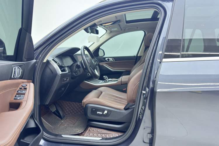Used BMW X5 2020 xDrive30i X Design Package Interior 2