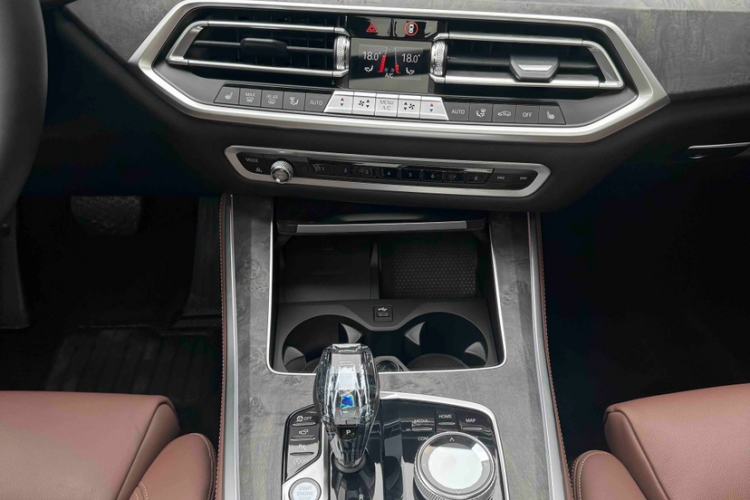 Used BMW X5 2020 xDrive40i M Sport Package Interior 4