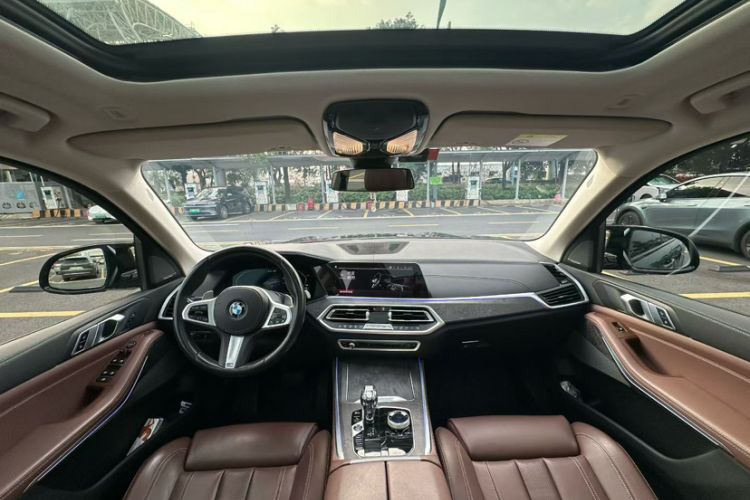 Used BMW X5 2020 xDrive30i M Sport Package Interior 4