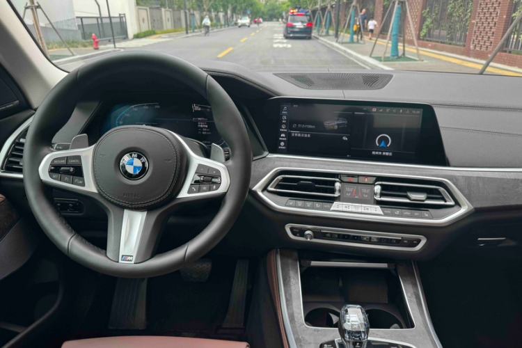 Used BMW X5 2020 xDrive40i M Sport Package Interior 8