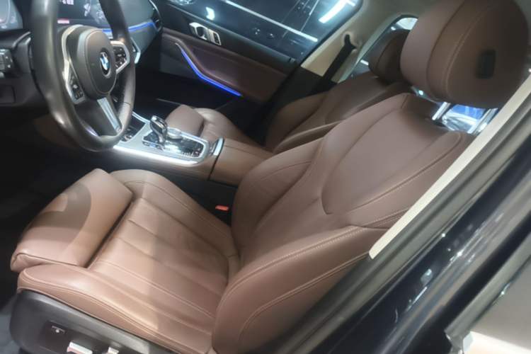 Used BMW X5 2020 xDrive40i M Sport Package Left Front Seat