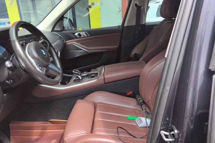 Used BMW X5 2020 xDrive40i M Sport Package Left Front Seat