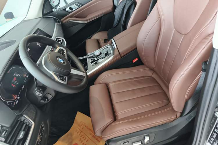 Used BMW X5 2020 xDrive40i M Sport Package Left Front Seat