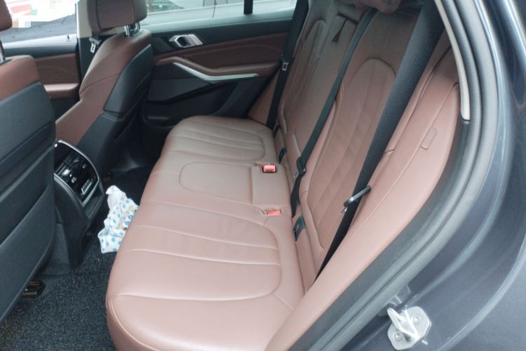 Used BMW X5 2020 xDrive40i Luxury Model with M Sport Package Left Rear Seat