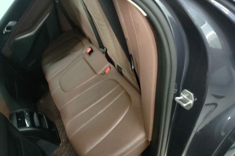 Used BMW X5 2020 xDrive40i M Sport Package Left Rear Seat