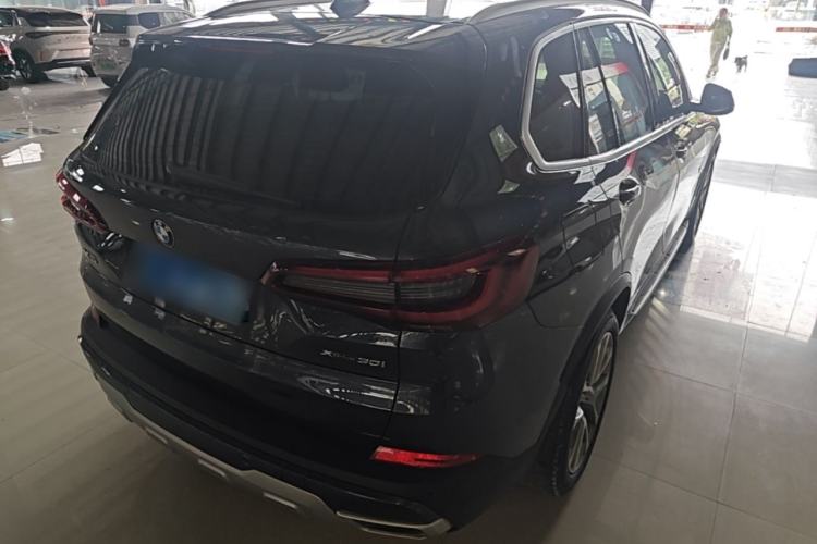 Used BMW X5 2020 xDrive30i X Design Package Rear Right 45 Deg