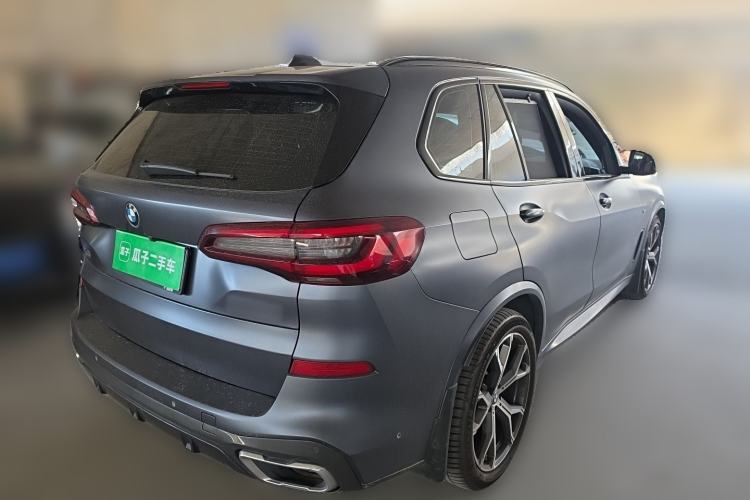 Used BMW X5 2020 xDrive40i Luxury Model with M Sport Package Rear Right 45 Deg