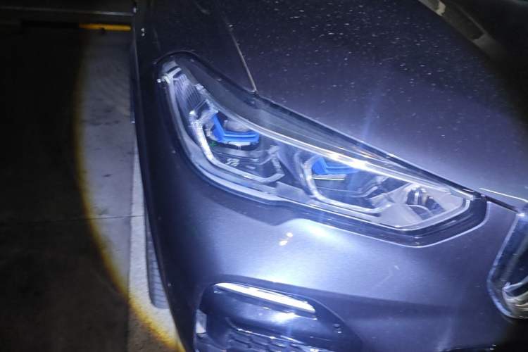 Used BMW X5 2020 xDrive40i M Sport Package Right Front Headlight