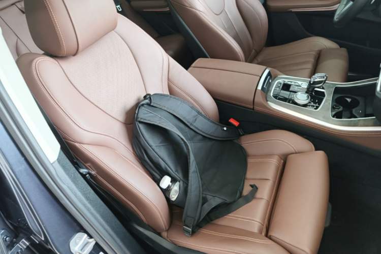 Used BMW X5 2020 xDrive40i M Sport Package Right Front Seat