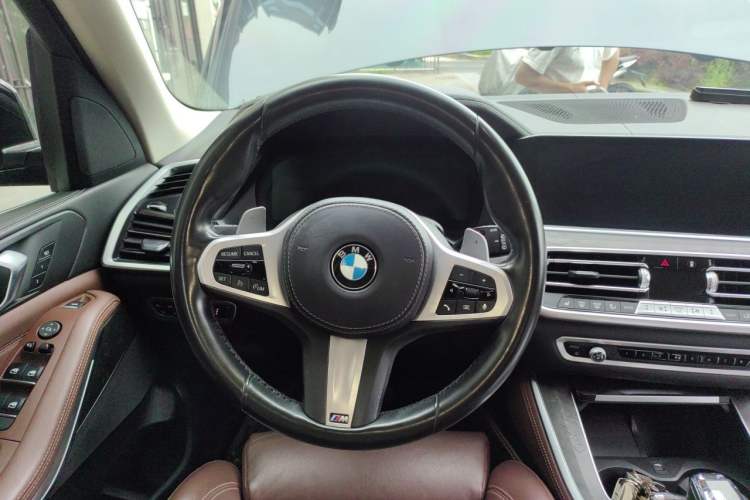 Used BMW X5 2020 xDrive30i M Sport Package Steering Wheel