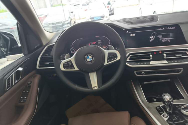 Used BMW X5 2020 xDrive40i M Sport Package Steering Wheel