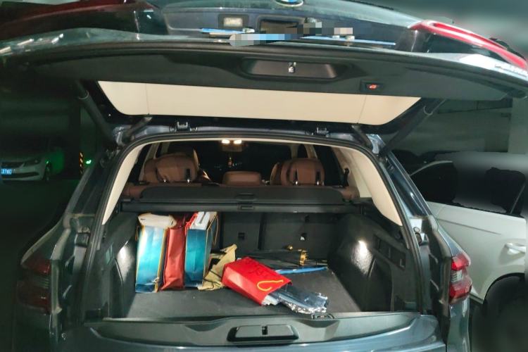 Used BMW X5 2020 xDrive40i M Sport Package Trunk