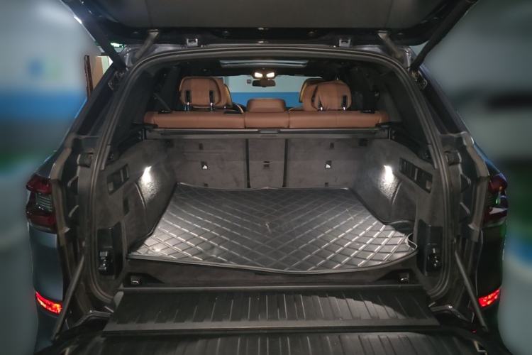 Used BMW X5 2020 xDrive40i Luxury Model with M Sport Package Trunk