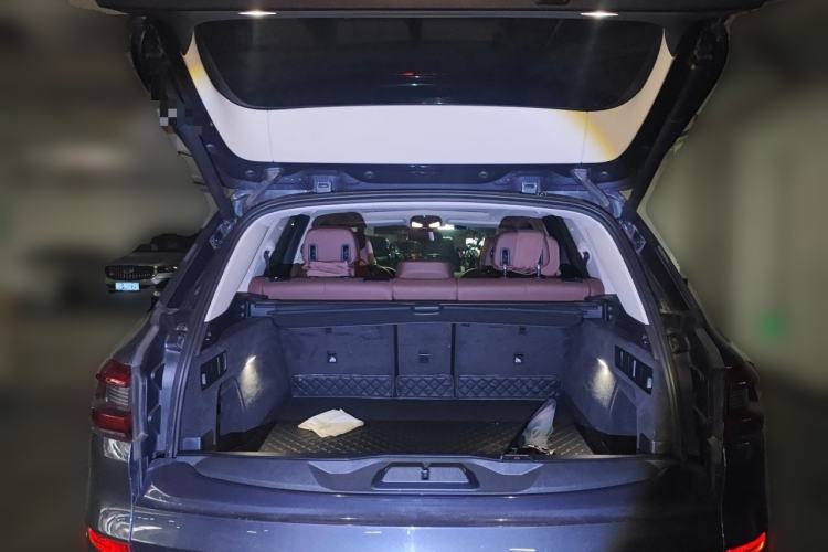 Used BMW X5 2020 xDrive40i M Sport Package Trunk