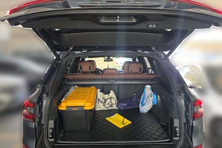 Used BMW X5 2020 xDrive40i Luxury Model with M Sport Package Trunk