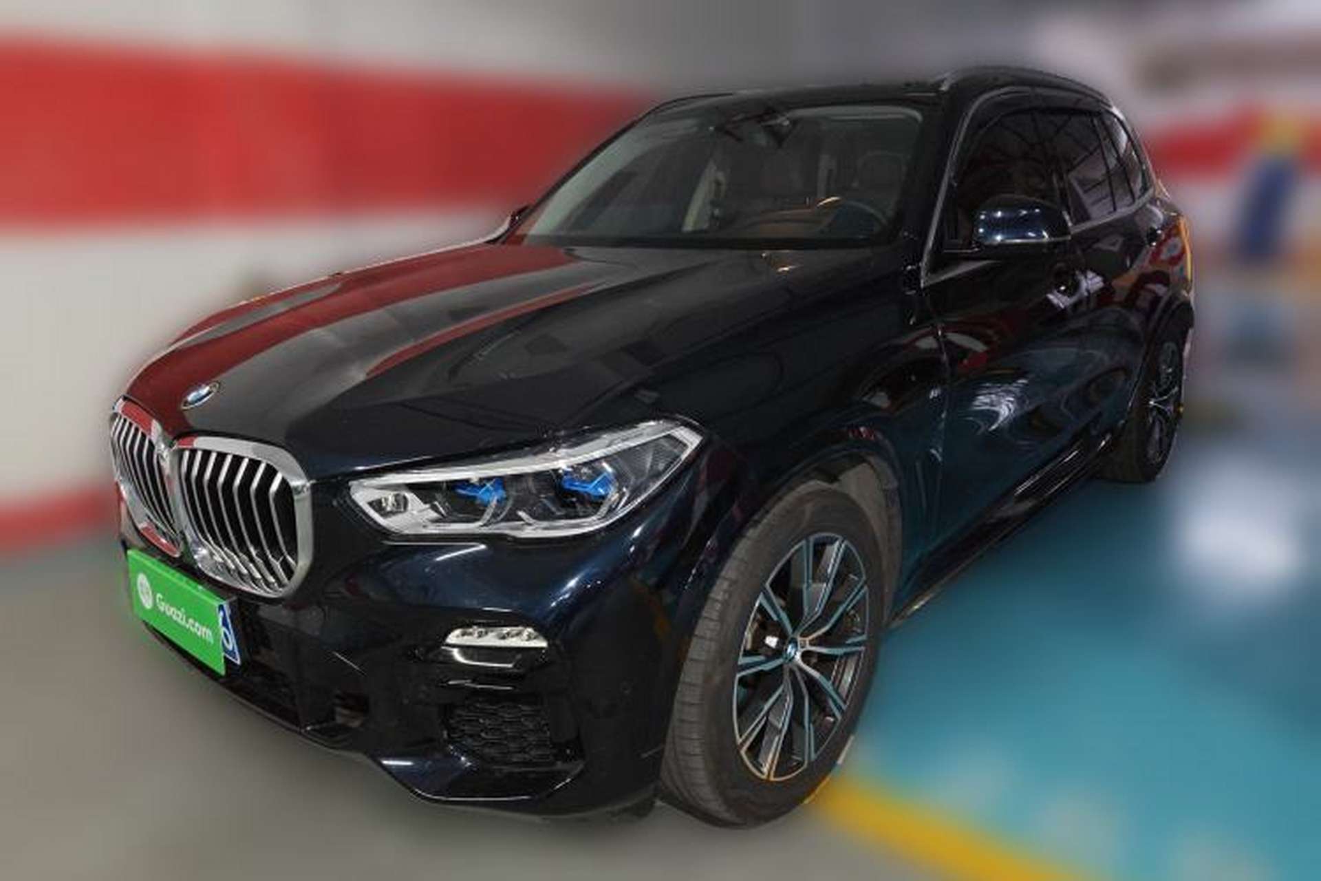 Used BMW X5 2020 xDrive30i M Sport Package Front Left 45 Deg