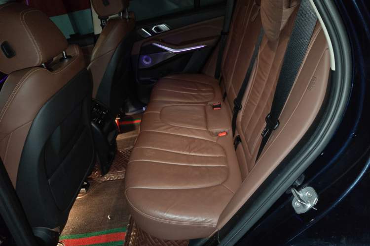 Used BMW X5 2020 xDrive30i M Sport Package Left Rear Seat