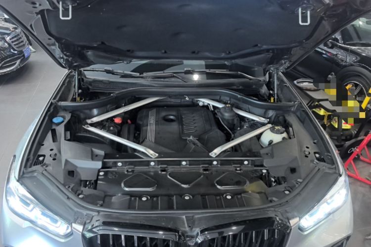 Used BMW X5 2020 xDrive40i M Sport Package Engine Bay