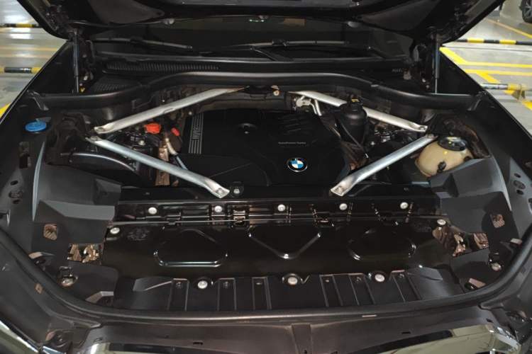 Used BMW X5 2020 xDrive30i M Sport Package Engine Bay