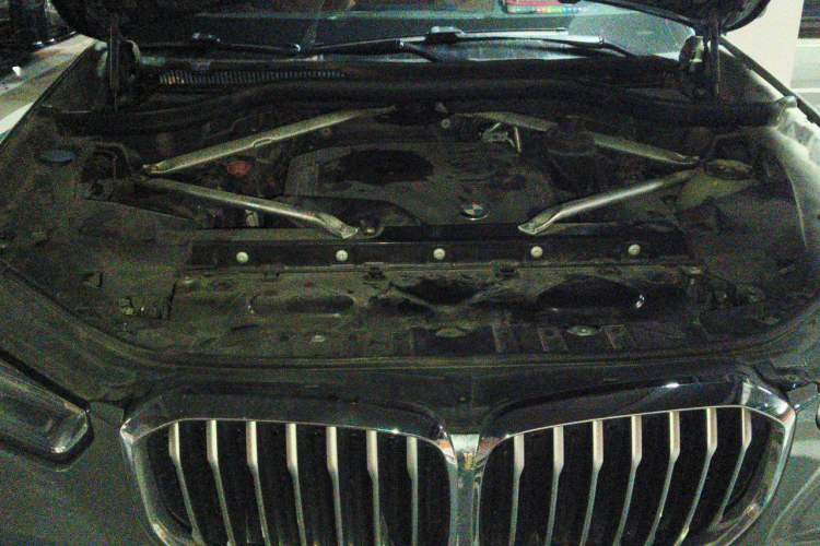 Used BMW X5 2020 xDrive30i M Sport Package Engine Bay