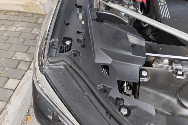 Used BMW X5 2020 xDrive30i X Design Package Engine Bay Right