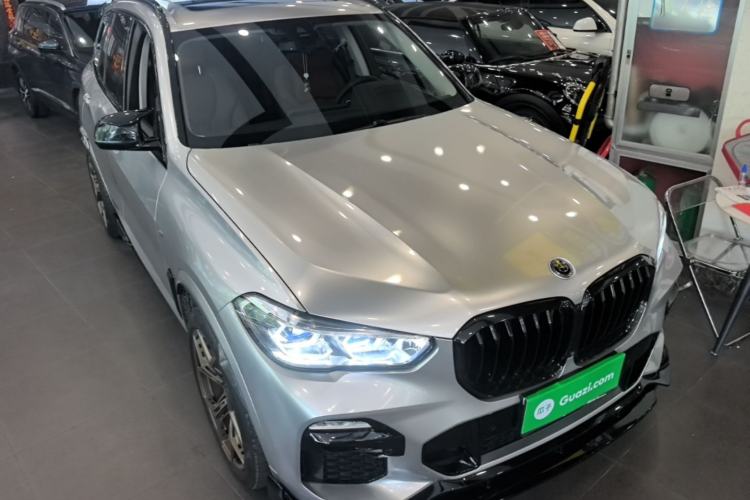 Used BMW X5 2020 xDrive40i M Sport Package Exterior 1