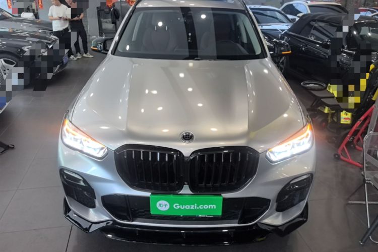 Used BMW X5 2020 xDrive40i M Sport Package Front