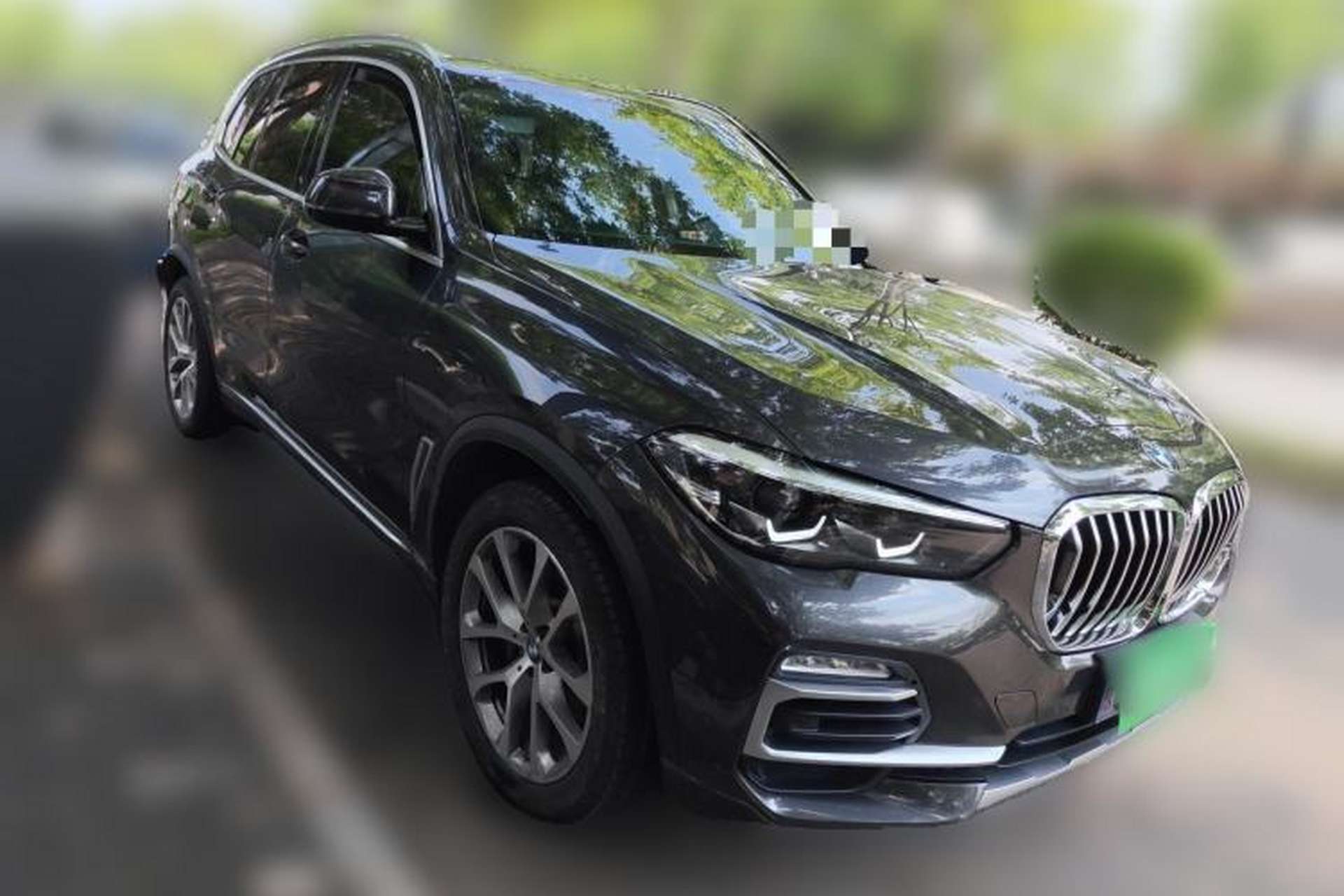 Used BMW X5 2020 xDrive30i X Design Package Front Right 45 Deg