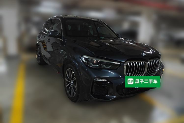 Used BMW X5 2020 xDrive30i M Sport Package Front Right 45 Deg