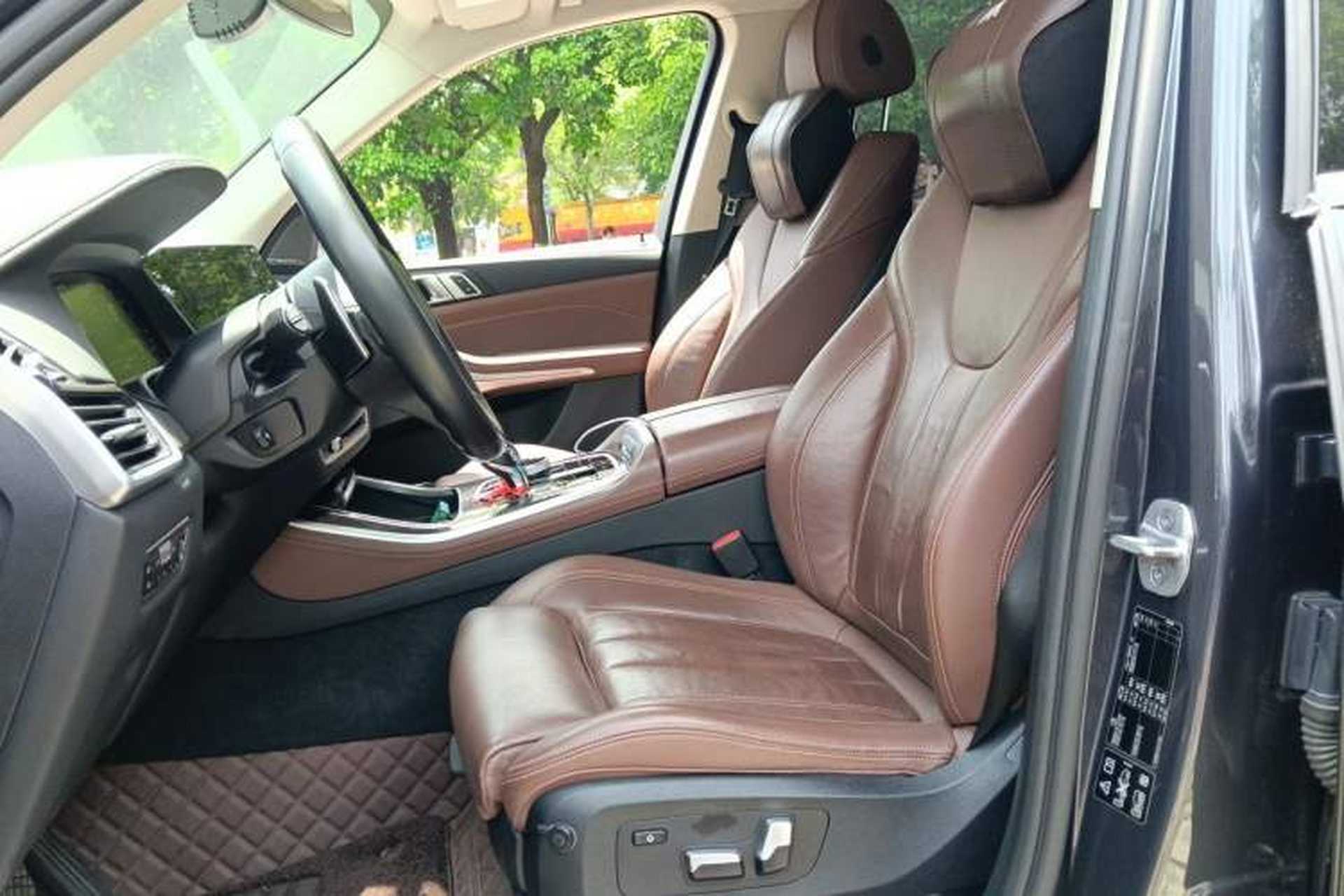 Used BMW X5 2020 xDrive40i M Sport Package Left Front Seat