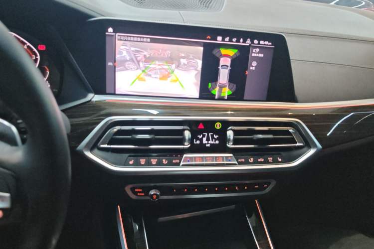 Used BMW X5 2020 xDrive40i XLine U.S. specification Audio And AC Panel