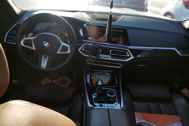 Used BMW X5  Center Console