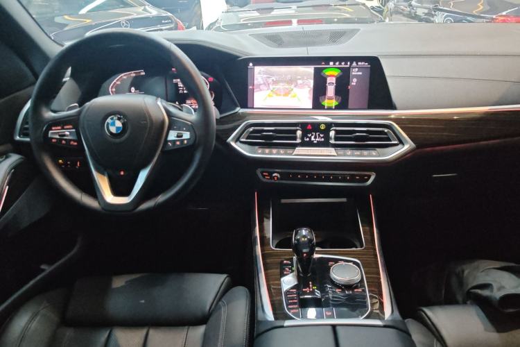 Used BMW X5 2020 xDrive40i XLine U.S. specification Center Console
