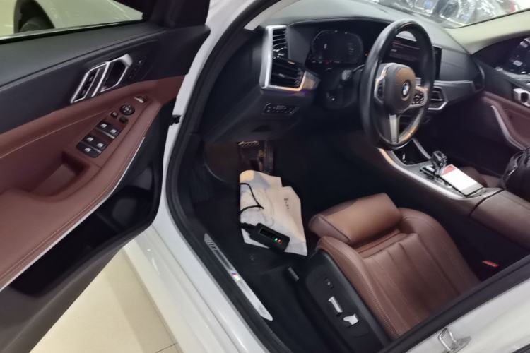 Used BMW X5 2020 xDrive30i M Sport Package Driver Seat
