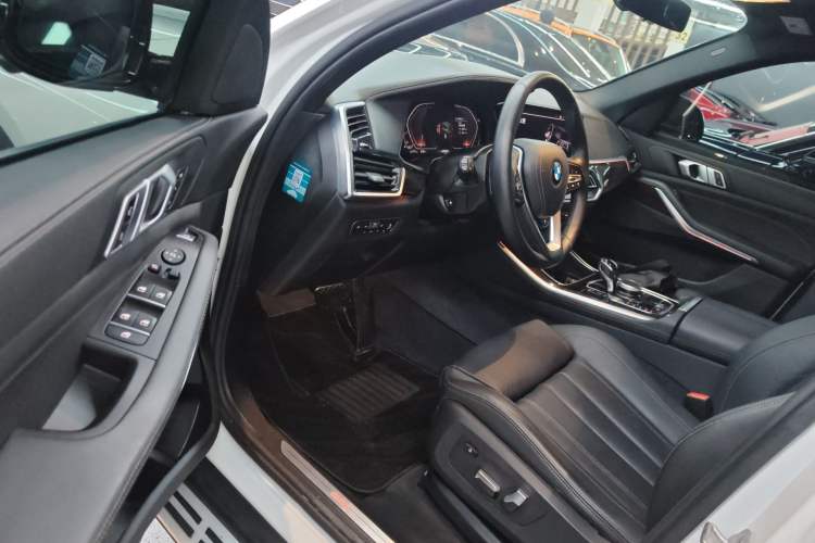 Used BMW X5 2020 xDrive40i XLine U.S. specification Driver Seat