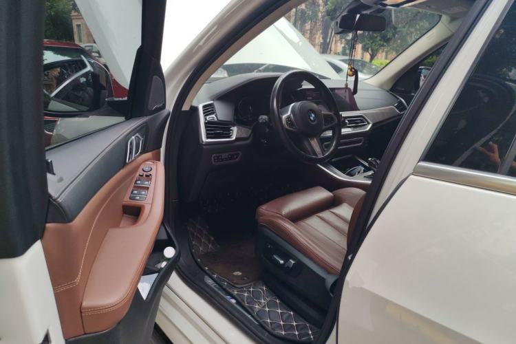 Used BMW X5 2020 xDrive40i M Sport Package Driver Seat