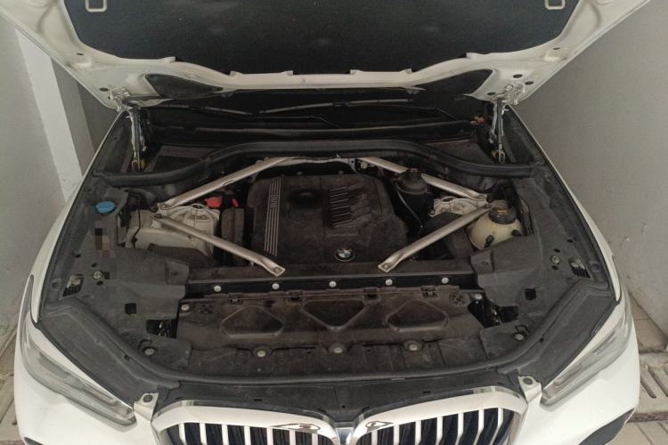 Used BMW X5 2020 xDrive40i M Sport Package Engine Bay
