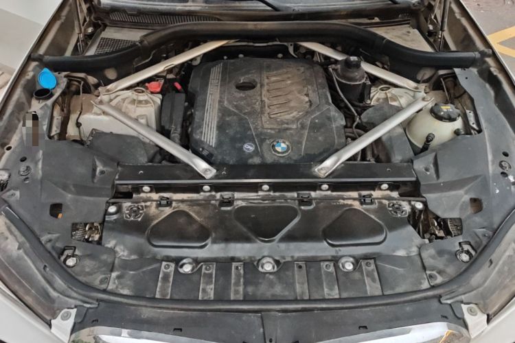 Used BMW X5 2020 xDrive40i M Sport Package Engine Bay