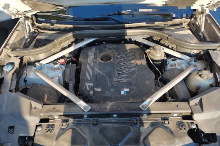 Used BMW X5  Engine Bay