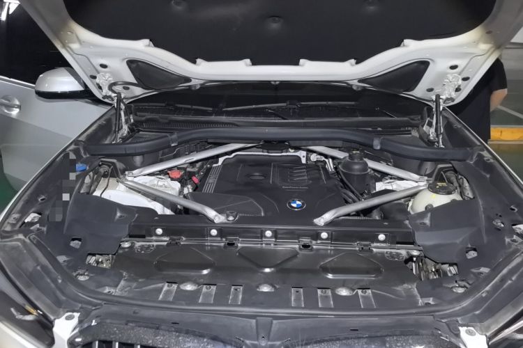 Used BMW X5 2020 xDrive30i M Sport Package Engine Bay