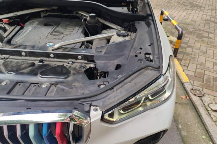 Used BMW X5 2020 xDrive40i M Sport Package Engine Bay Left