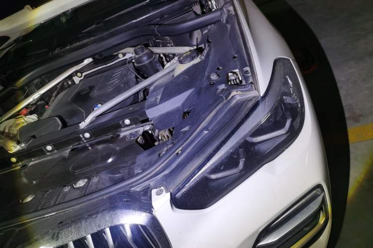 Used BMW X5 2020 xDrive30i X Design Package Engine Bay Left