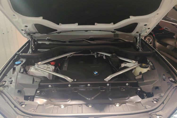 Used BMW X5 2020 xDrive30i M Sport Package Engine Bay