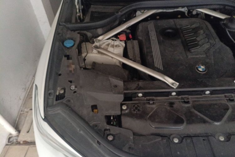 Used BMW X5 2020 xDrive40i M Sport Package Engine Bay Right